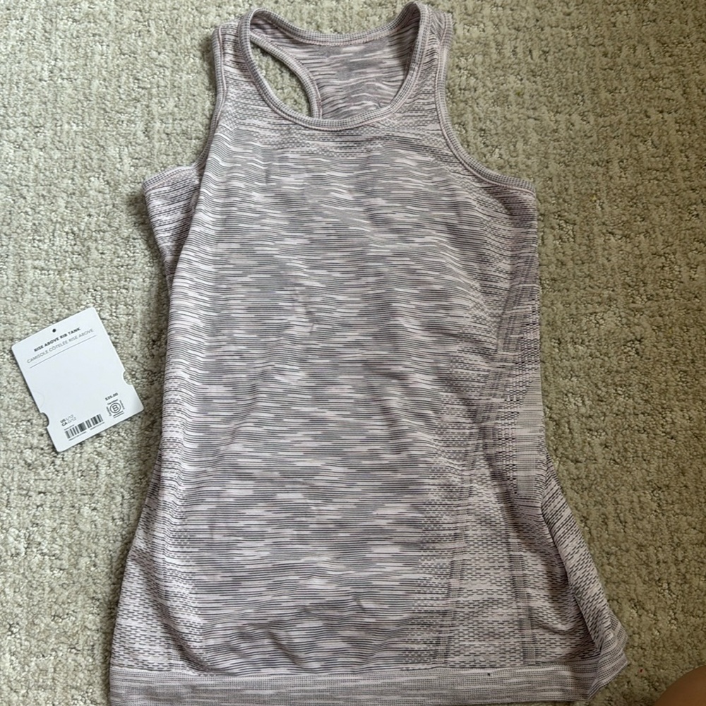 Athleta large rise above rib tank
